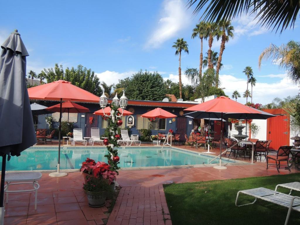 Casa Larrea Inn パーム・デザート エクステリア 写真